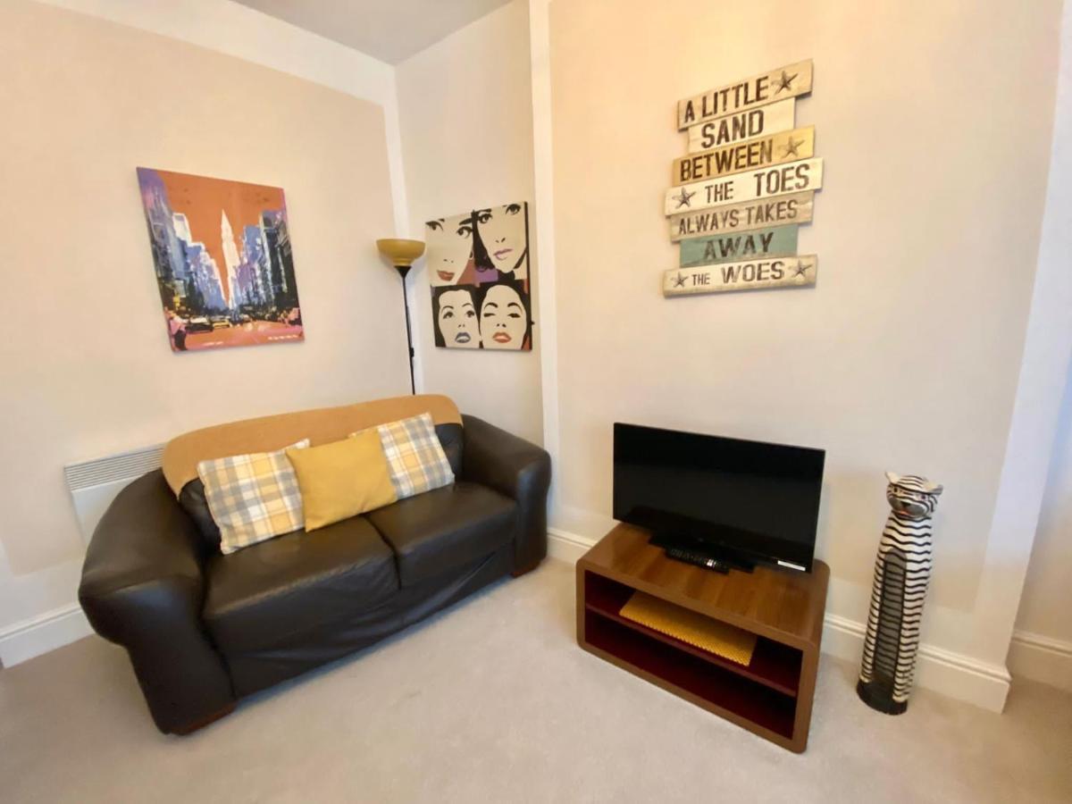 Blackpool Abode - The Buttercup Suite Buitenkant foto